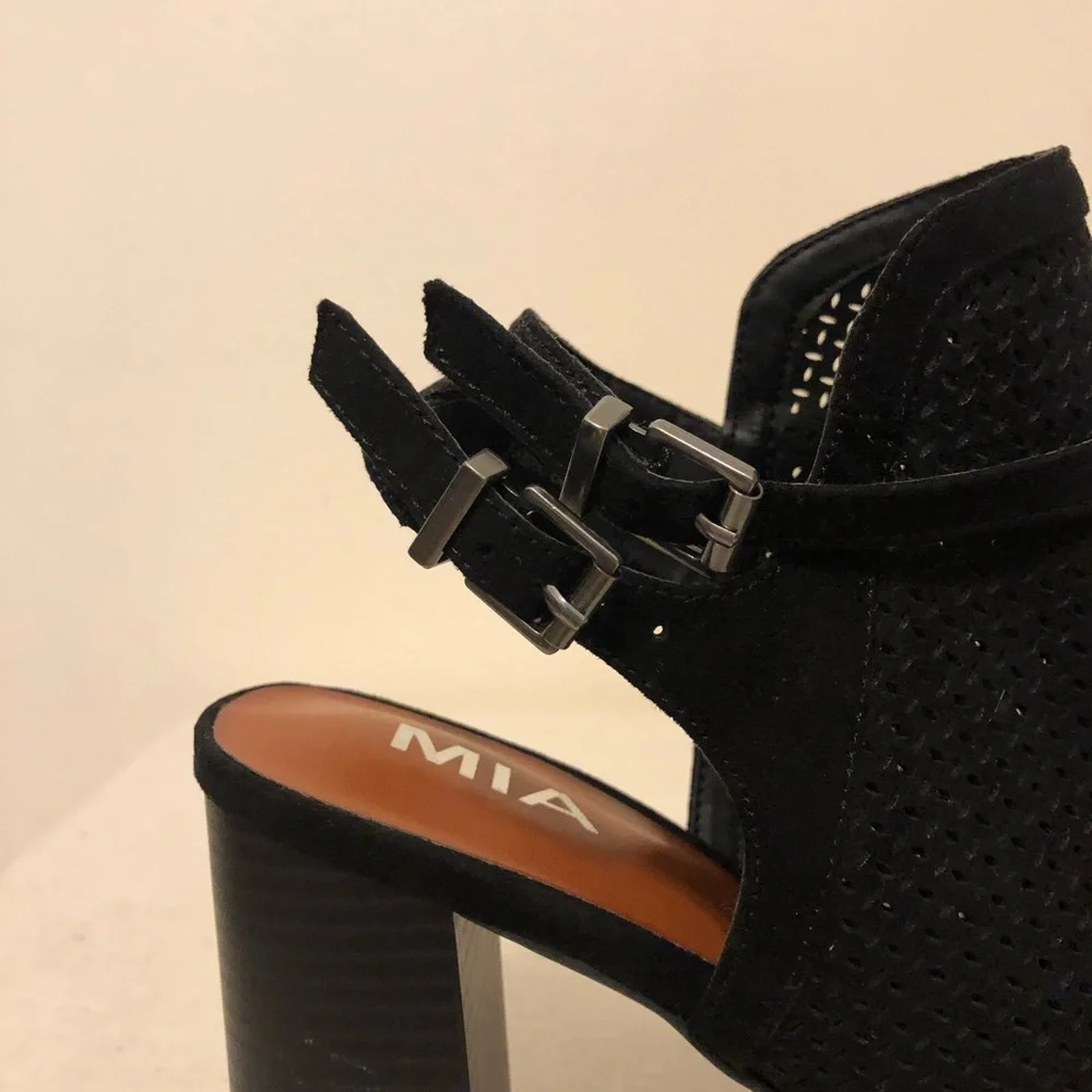 MIA Open Toe Black Sling Back Block Heels Chic Mobwife Sexy Witchy Edgy